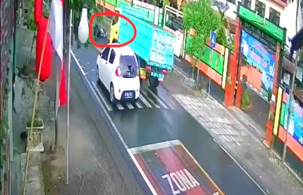 Foto :  Tampilan foto. Sumber : CCTV lokaso kejadian.