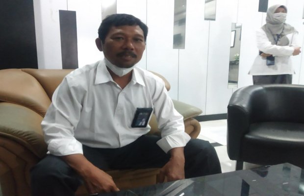  Foto : Plh Manager PLN UP3 Pamekasan, Eko Wusono Edi Saat Memberikan Keterangan Pada Wartawan