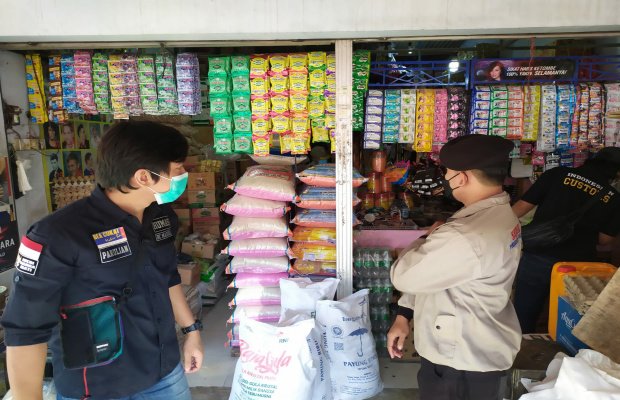 Foto: Salah Satu Kegiatan Bea Cukai Untuk Mencegah Maraknya Peredaran Rokok Ilegal