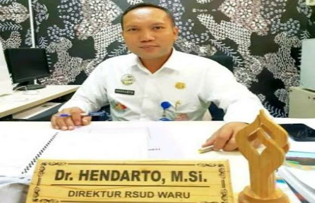 Foto: Direktur RSUD Waru, Dr. Hendarto Saat Ditemui Media di Ruang Kerjanya
