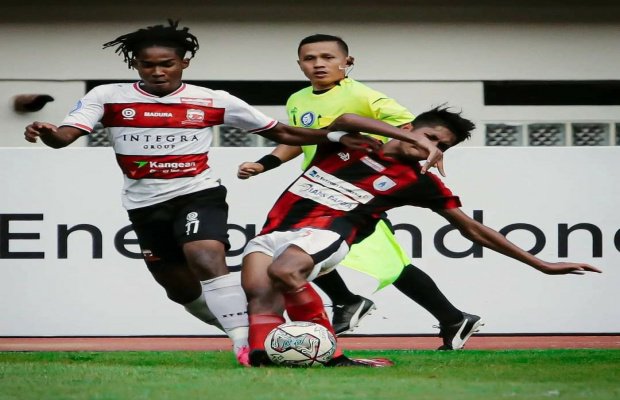 Foto: Madura United vs Persipura Jayapura