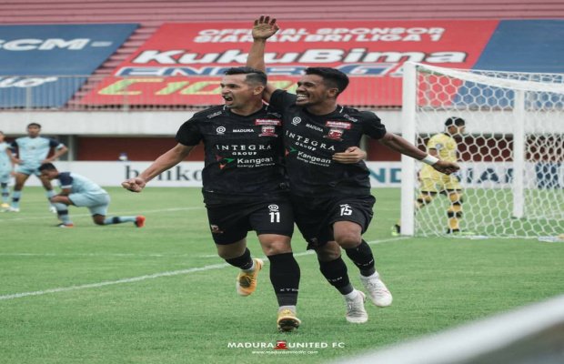 Foto: Momen selebrasi gol Madura United vs Persela