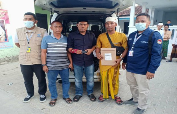 Foto: H. Syamsul Arifin, saat melakukan penjemputan jenazah TKI asal Muncek Tengah ke Surabaya