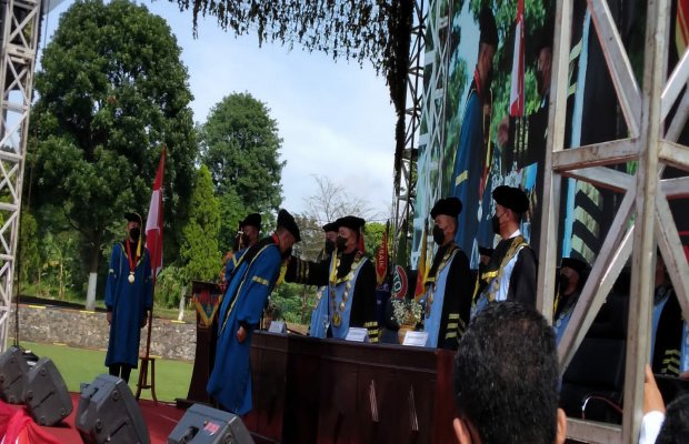 Foto: Suasana saat Wisuda Diploma 4 Angkatan III Tahun Pendidikan 2018-2022.