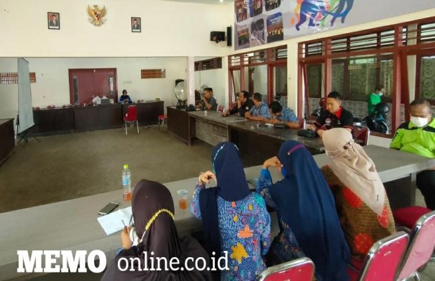 Foto: Kepala Disporapar Kabupaten Pamekasan, Kusairi Saat Berikan Pemaparannya di Aula