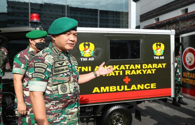 Foto: Ambulans TNI AD yang akan di distribusikan ke seluruh wilayah.