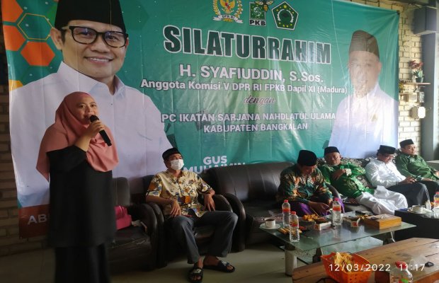 Foto : Salah satu anggota tim peneliti vaksin merah putih Unair Surabaya. 