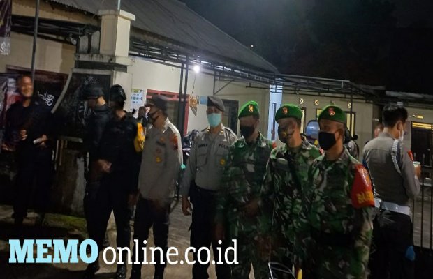 Foto: Satgas Gabungan TNI - Polri Saat Patroli Ke beberapa Lokasi Rawan