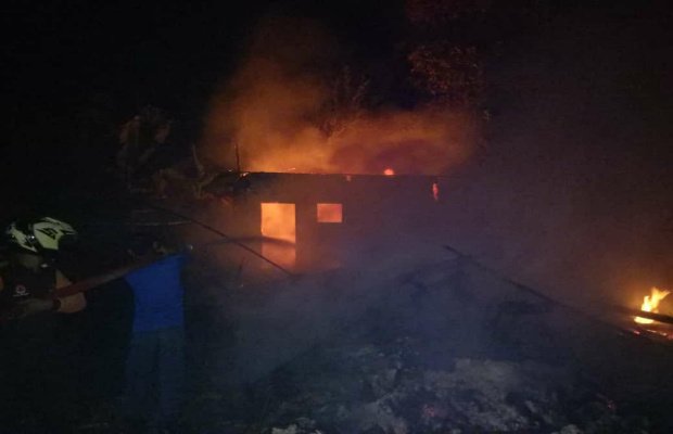 Foto: Kondisi Rumah Sumyani Saat Terjadi Musibah Kebakaran