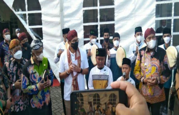 Foto: Menparekraf RI Sandiaga Uno saat Launching Gedung UMKM Halal HUB di Sumenep