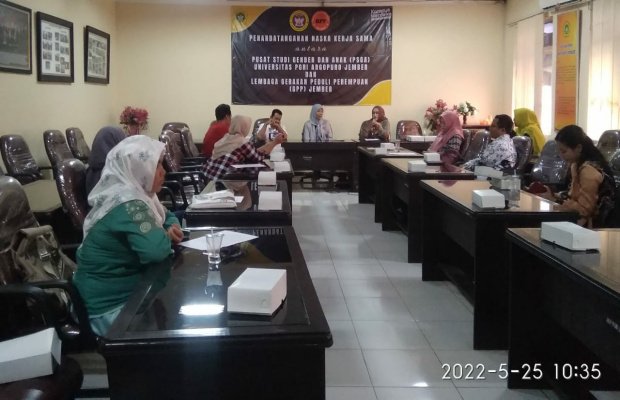 Foto: Direktur GPP Jember, Sri Sulistiani  dan St. Fanatus Syamsiah S.HI.,M.Si.