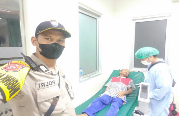 Foto: Akomodin seorang tunawisma sedang mendapat perawatan