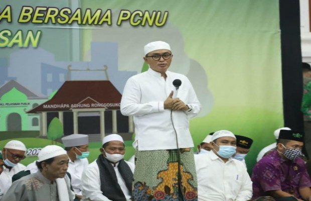 Foto : Bupati Pamekasan, Baddrut Tamam bersama PCNU Pamekasan.