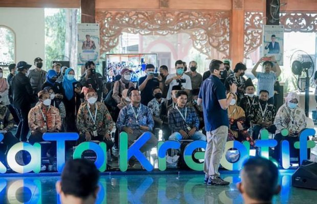Foto : Menparekraf RI, Sandiaga Uno saat mengunjungi Kabupaten Pamekasan