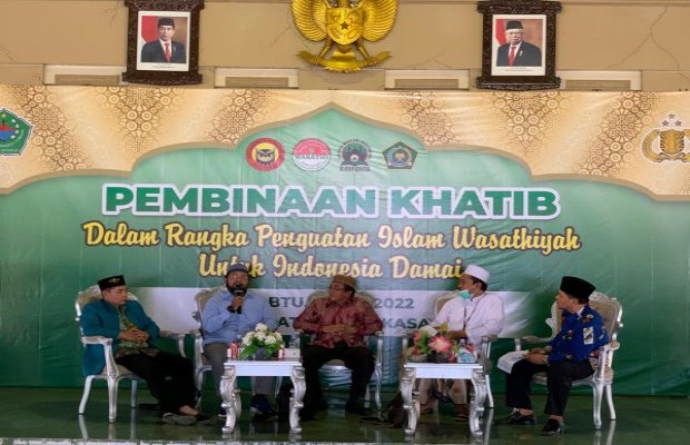 Foto : Pembinaan khatib solat jumat yang difasilitasi pemkab Pamekasan.
