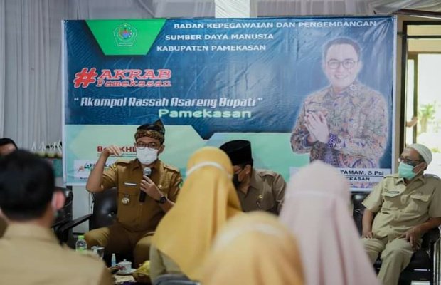 Foto : Bupati Pamekasan, Baddrut Tamam.