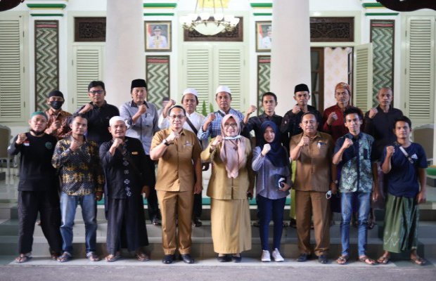 Foto : Pemerintah Kabupaten Pamekasan. Kepala DPMPTS dan Naker Kabupaten Pamekasan, Supriyanto.
