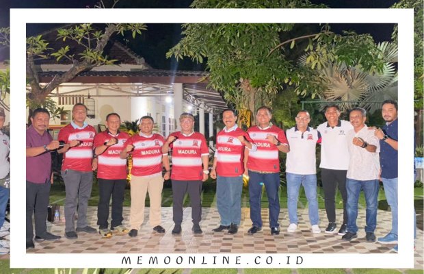 Foto: Bupati Pamekasan bersama pemain, manajemen dan LOC Madura United 