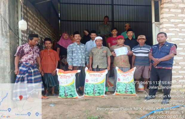 Foto: Pemberian bantuan pupuk NPK kepada 69 poktan di Sumenep