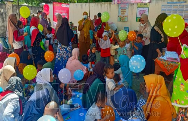Foto : Suasana Imunisasi dan timbang di Pustu Tanggomong Sampang