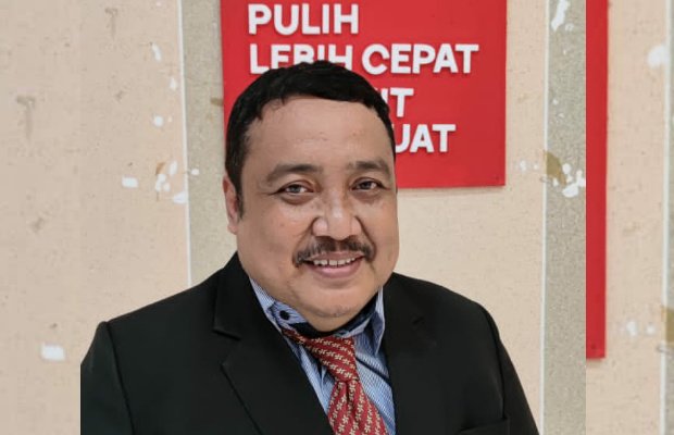 Foto: Kepala Dinas Sosial Pemberdayaan Perempuan dan Perlindungan Anak (Dinsos P3A) Kabupaten Sumenep, Drs. Achmad Dzulkarnain