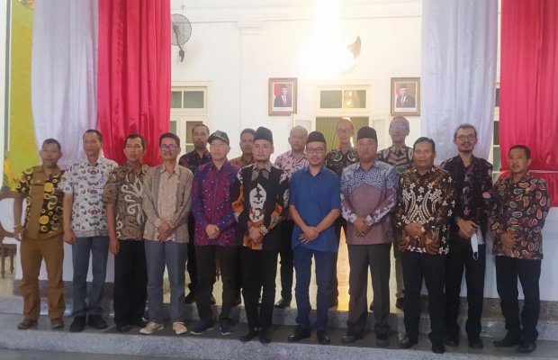 Foto : Bupati Bangkalan, R Abdul Latif Amin Imron