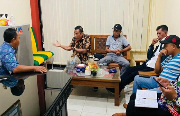 Foto: Aktivis ABB saat mendatangi kantor BPPKAD