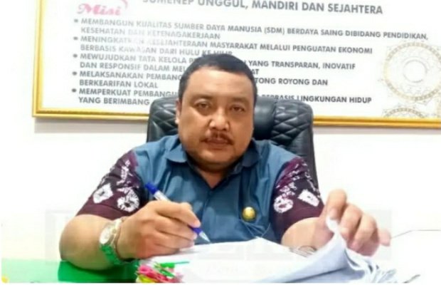 Foto: Kepala Dinsos P3A, Drs.Ach. Dzulkarnain