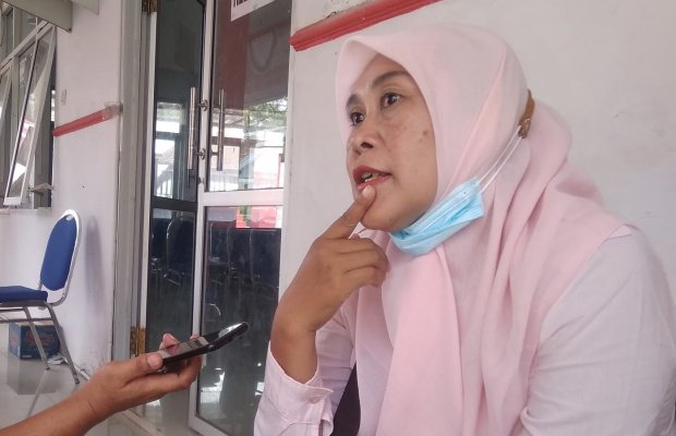Foto : warga Sukosari saat  dikonfirmasi awak media