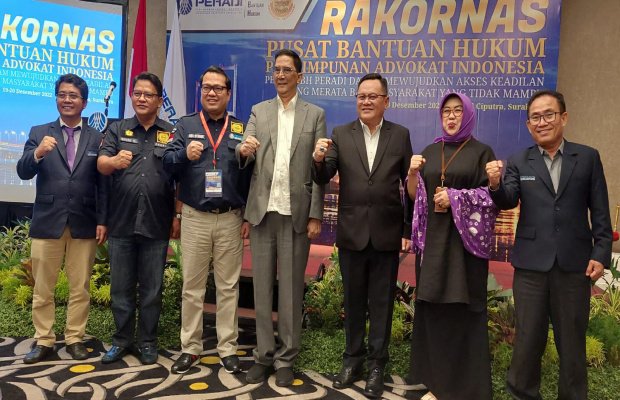 Foto : Giat Rakornas PBH Peradi yang digelar di Hotel Ciputra World Surabaya