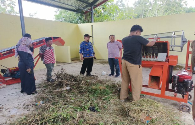 Foto: Komisi III DPRD Sumenep saat sidak pembangunan TPS3R