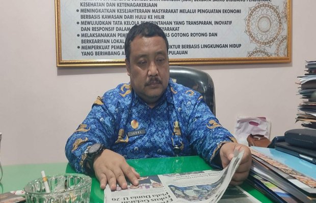 Foto: Kepala Dinas Sosial Pemberdayaan Perempuan dan Perlindungan Anak (Dinsos P3A) Sumenep, Drs. Acmad Dzulkarnain