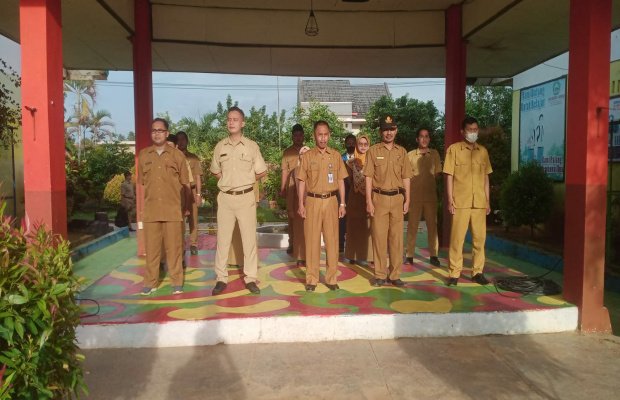 Foto: Segenap Dewan Guru dan Tenaga Pendidik di SMAN I Arjasa  