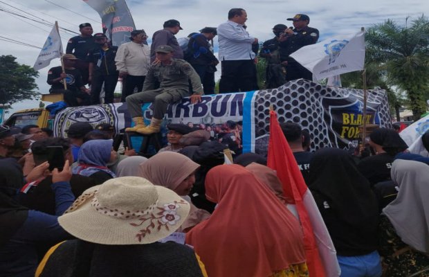 Foto: Bupati Jember Hendy Siswanto