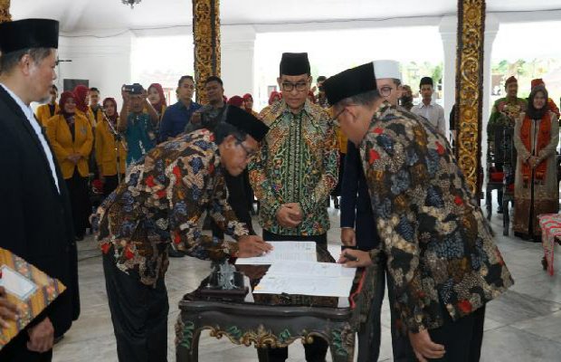 Foto: Suasana Pelantikan Ikatan Cendikiawan Muslim Indonesia ICMI Orda Sumenep
