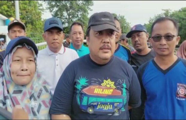 Foto: Kadinsos P3A Sumenep saat dikonfirmasi media di pelabuhan Kalianget