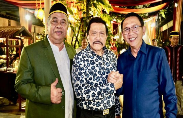 Foto: H.Obing Fachrudin (Sekjen DPP-WJI), AM Hendropriyono (Ketum WJI) dan Dani Ramdan (Pj. Bupati Bekasi)
