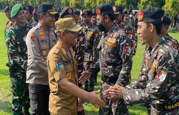Foto : cek kesiapan pasukan