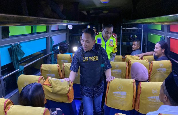 Foto : saat pengecekan berlangsung, termasuk di armada angkutan lebaran