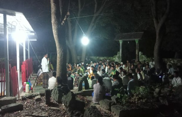 Foto: NU Sumenep Saat Gelar Istigasah Penolakan Pembangunan Tambak Garam Gersik Putih