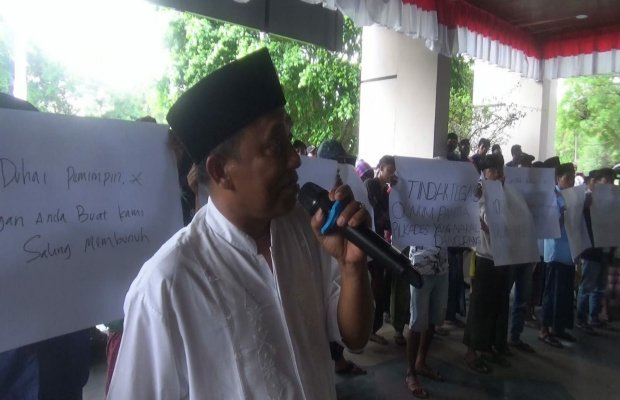 Foto : Demo