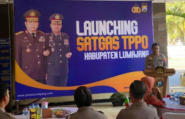 Foto : Kapolres Lumajang memaparkan tentang Satgas TPPO