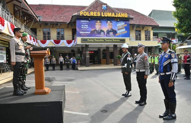 Foto : Apel gelar pasukan di halaman Polres Lumajang