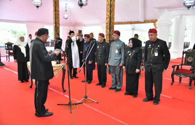 Foto: Bupati Sumenep melantik 5 Pejabat Pimpinan Pratama