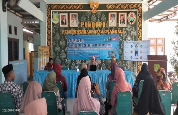 Foto: Sosialisasi Pencegahan Kekerasan Terhadap Anak, Oleh Dinsos P3A Sumenep di Balai Desa Mandala, Rubaru, Sumenep, Selasa, (8/8/2023).
