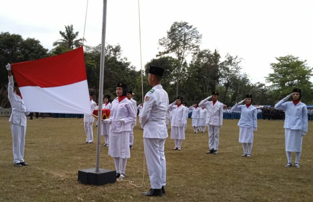 Foto: Jajaran Muspika Pakusari usai melaksanakan upacara peringatan HUT ke-78