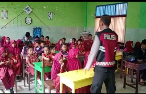 Foto: Polres Sumenep saat melakukan sosialisasi dampak bullying