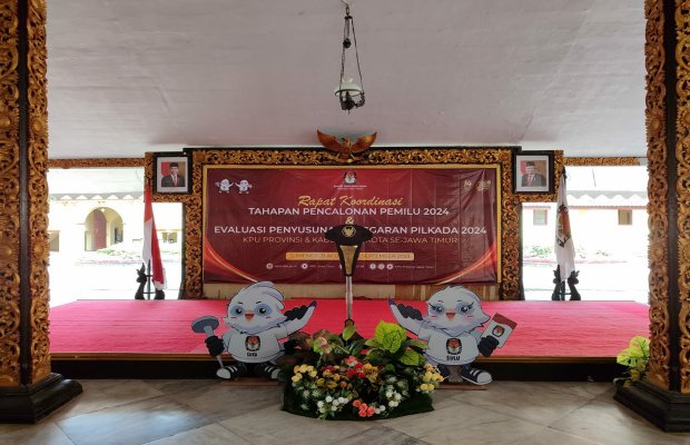 Foto: KPU Sumenep melakukan persiapan Rakor Komisioner se-Jatim