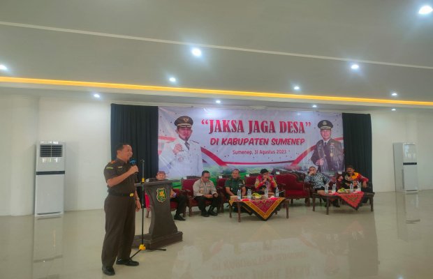 Foto: Kajari Sumenep Trimo, SH. MH saat Gelar Giat Jaksa Jaga Desa