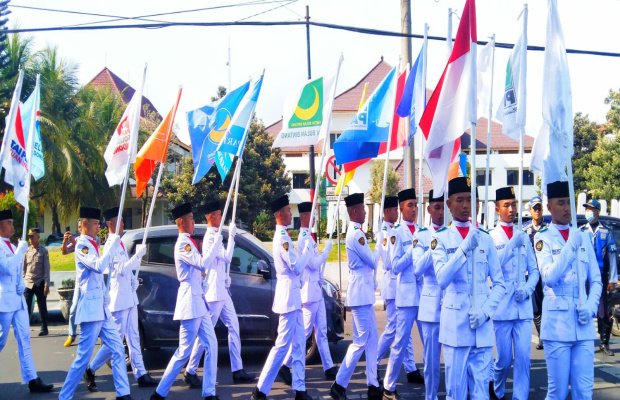 Foto : Kirab bendera partai peserta pemilu 2024